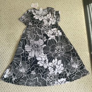 New with tags lularoe tshirt dress.